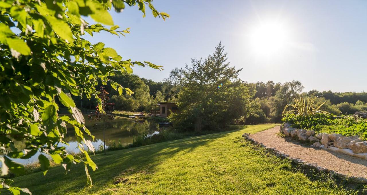 Lacabane Lodge Nature Saint-Vivien エクステリア 写真